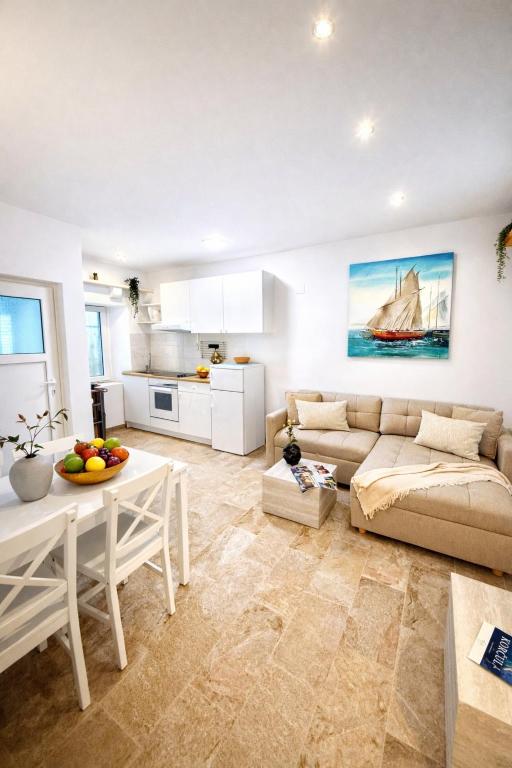 One-Bedroom Apartment 1